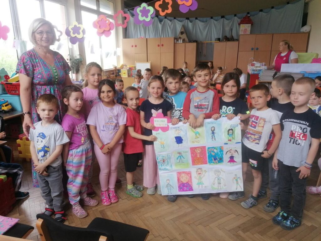 IMG-51ee15d1bad842dfadcb6190bd87da34-V